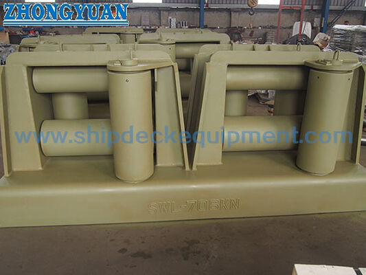 Fünf-Roller Universal Fairlead. ISO 13733 Typ 5RL / 5RR für das Anlegen und Ziehen von Schiffen.