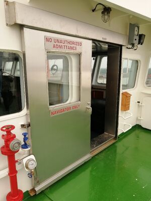 Solides Beweis-Edelstahl-Brücken-Ruderhaus-Schiebetür Marine Outfitting