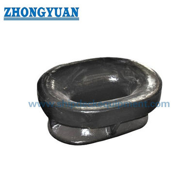 Am Schanzkleid montierter Festmacherkeil JIS F 2007 Typ A | Seilführung aus Gussstahl mit ovaler Öffnung
